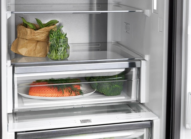 Холодильник Electrolux LNT7ME36X3