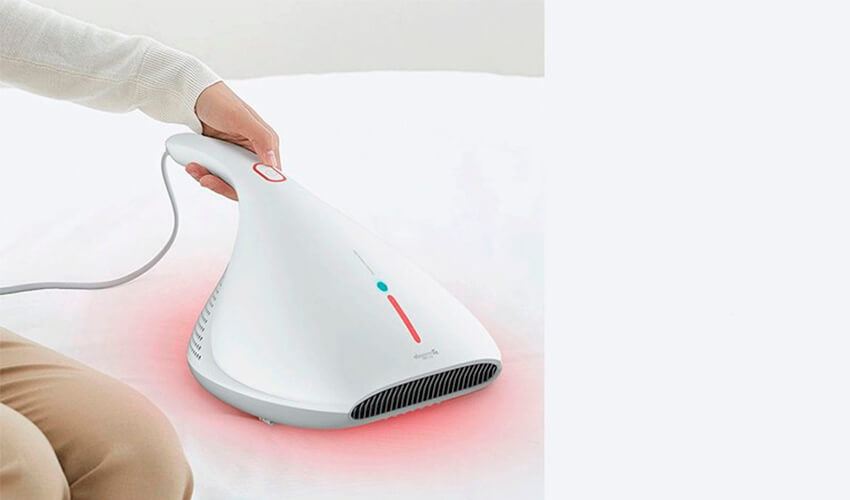 Deerma Handheld Anti-mite Vacuum Cleaner