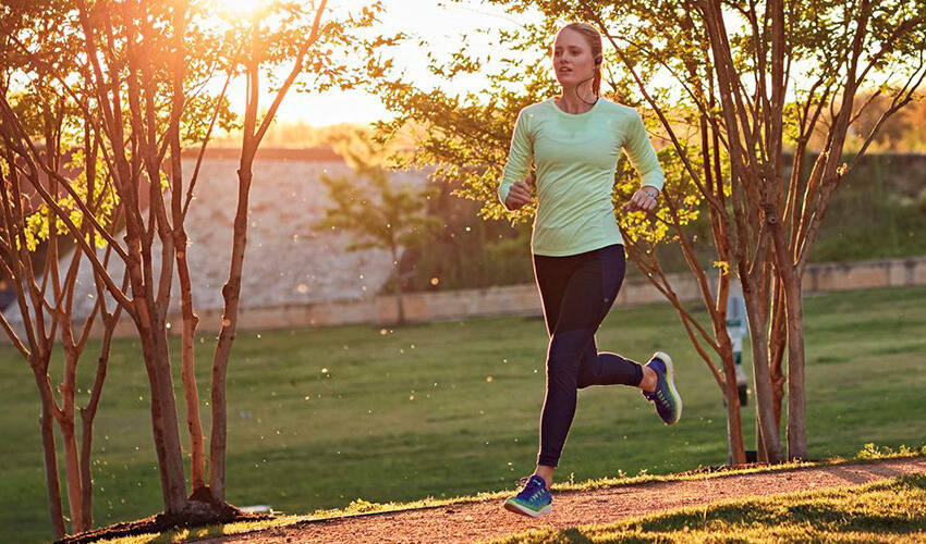 Для бега называется. Бегать. Бег инвалидов. Для бега называется. Инвалид бежит марафон.