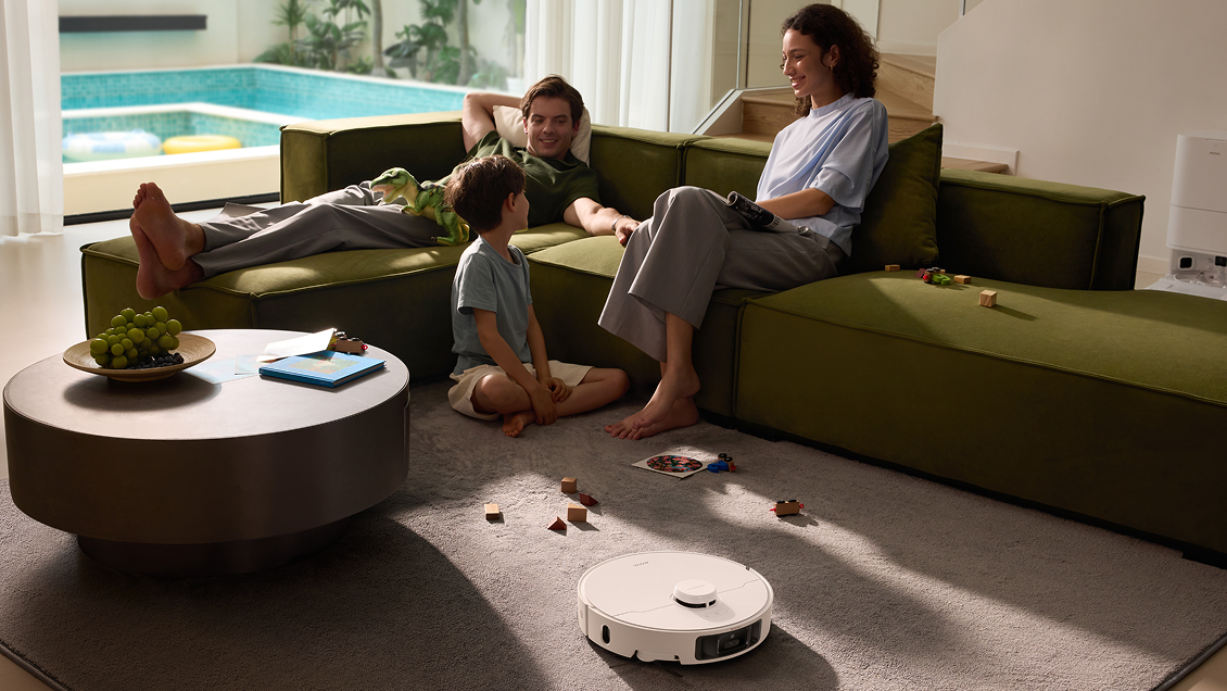 робот-пылесос MOVA