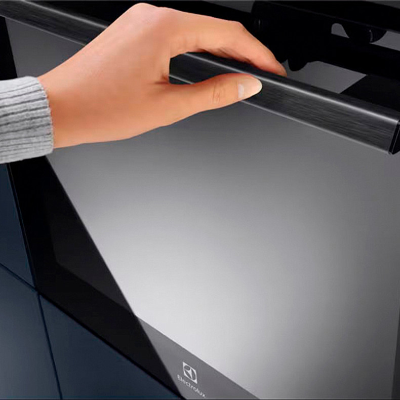 Духовой шкаф электрический Electrolux EOD6F77H