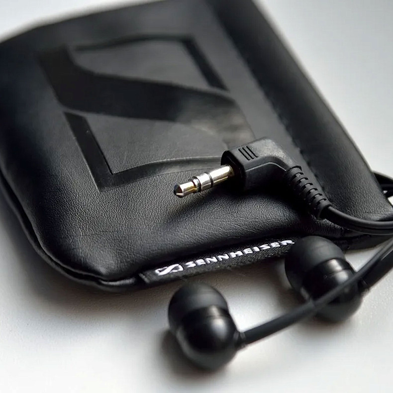 Навушники Sennheiser IE 4