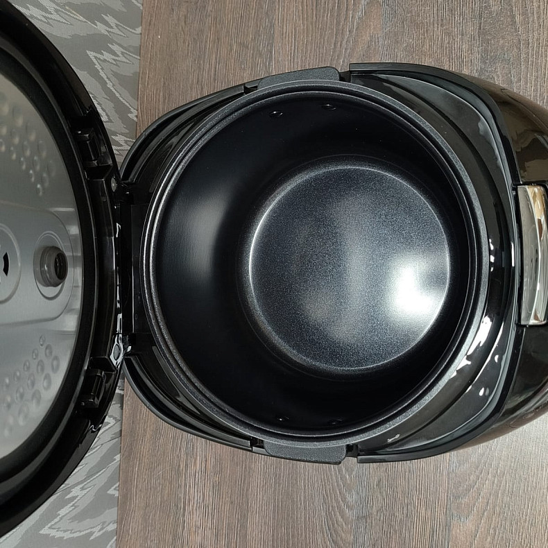 Мультиварка Redmond RMC-M90 - Уцінка