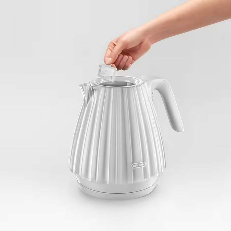 Електрочайник DeLonghi KBD 2001 W