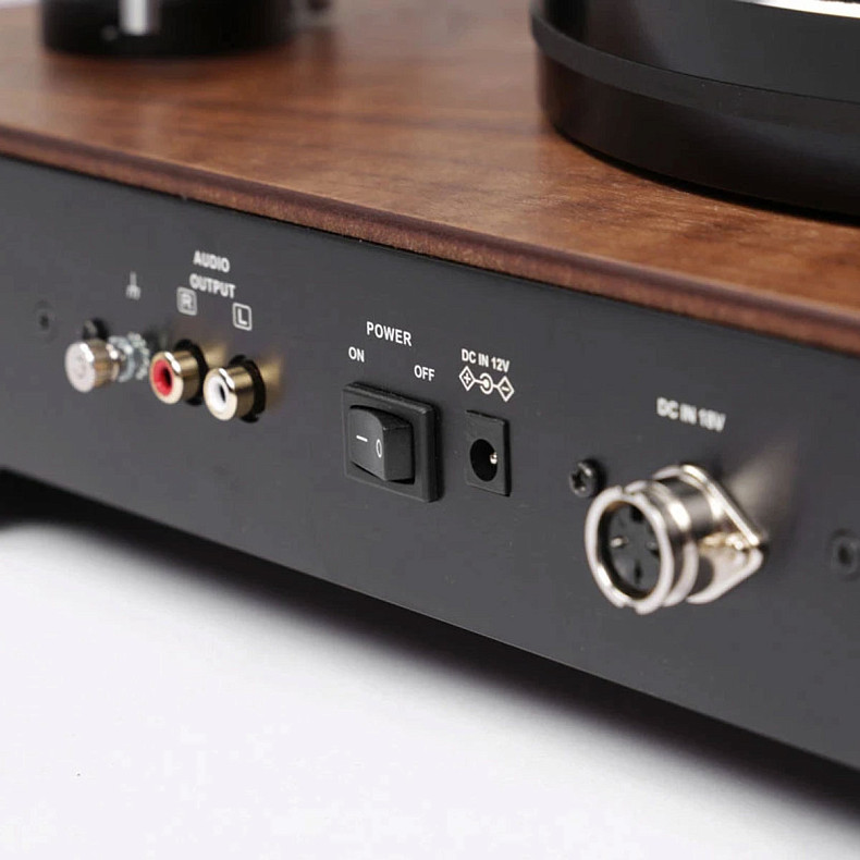 Програвачі вінілу Hi-Fi ELAC Miracord 80 Walnut Oiled