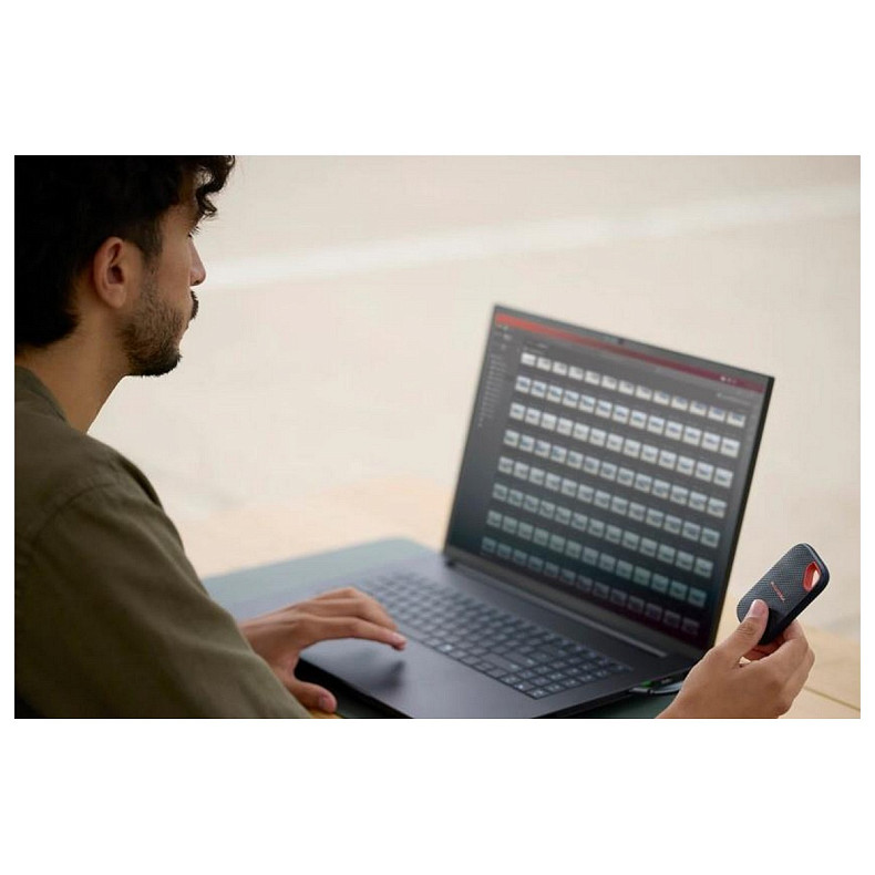Портативный накопитель SSD 1TB SanDisk USB 3.2 (SDSSDE70-1T00-G25)
