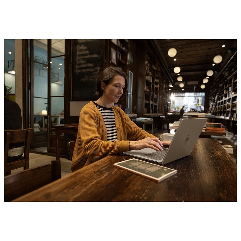 Ноутбук HP OmniBook 7 14-fs0000ua 14" WUXGA IPS AG, Intel 5-220H, 24GB, F1TB, UMA, Win11P, сріблястий