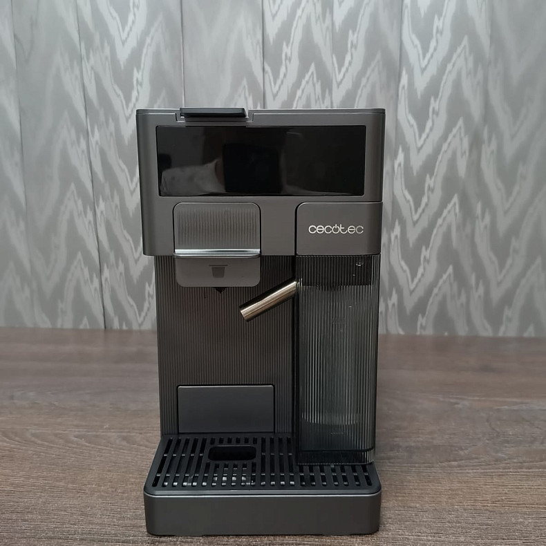 Кавоварка капсульна CECOTEC FreeStyle Latte T - Уцінка