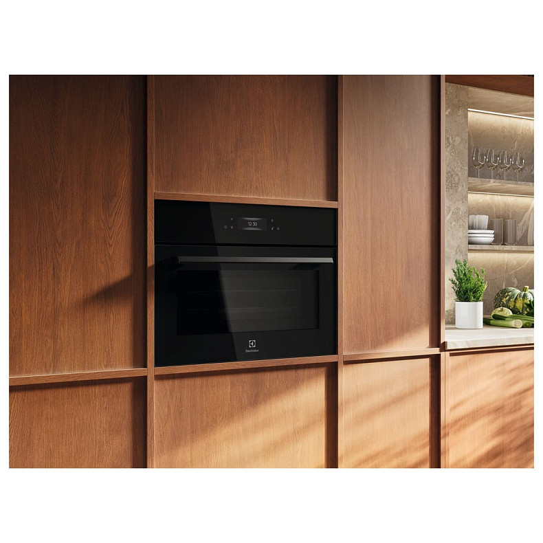 Духовой шкаф Electrolux LVL8E09Z