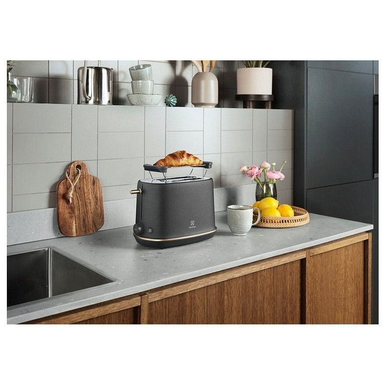 Тостер Electrolux E7T1-6BP