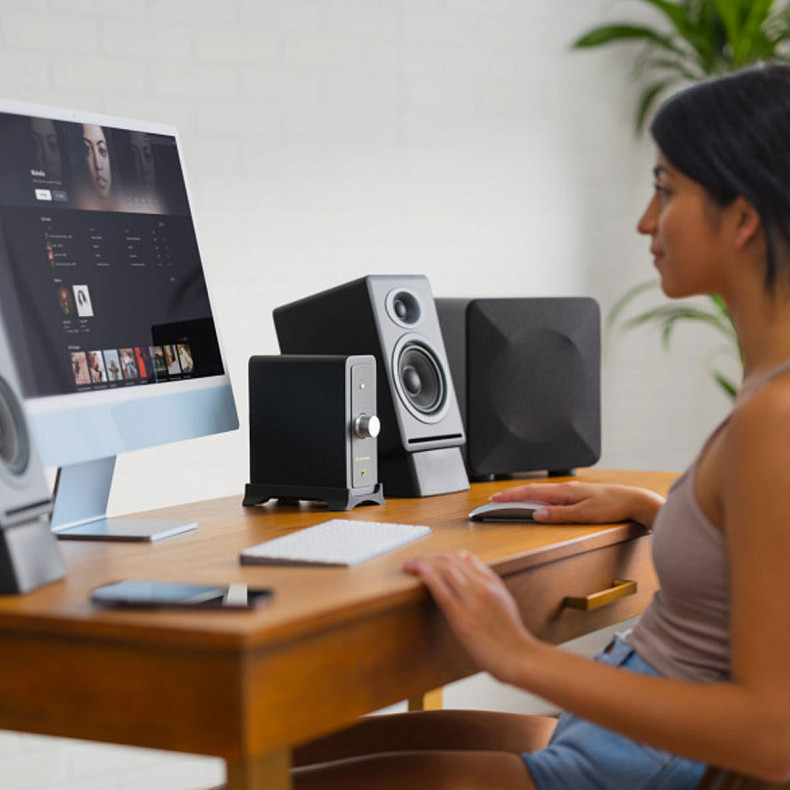 Усилитель Audioengine N22 2nd Gen Desktop Audio Amplifier