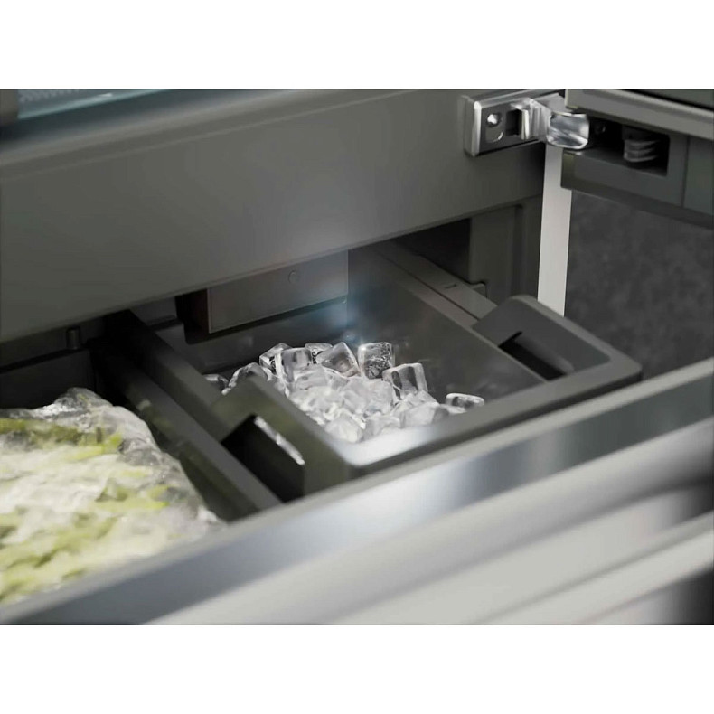 Вбудований двокамерний холодильник Liebherr ECBNe 8870