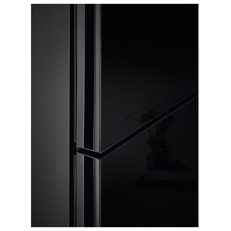 Холодильник Electrolux LNT7ME36K2