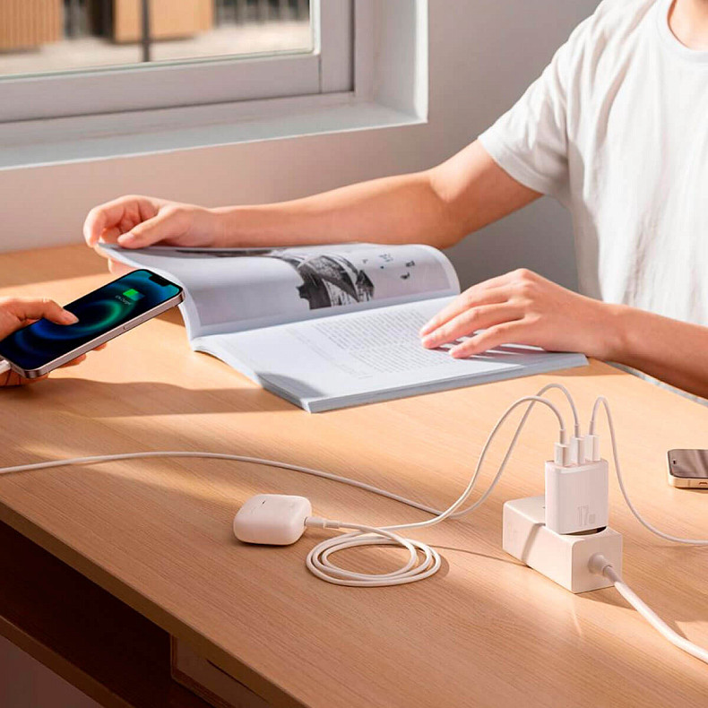 Сетевое зарядное устройство Baseus Compact Charger 3U 17W EU White (CCXJ020102)