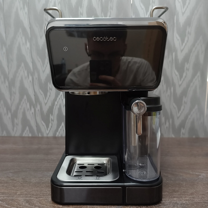 Кавоварка CECOTEC Power Espresso Touch ColdBrew Latte - Уцінка