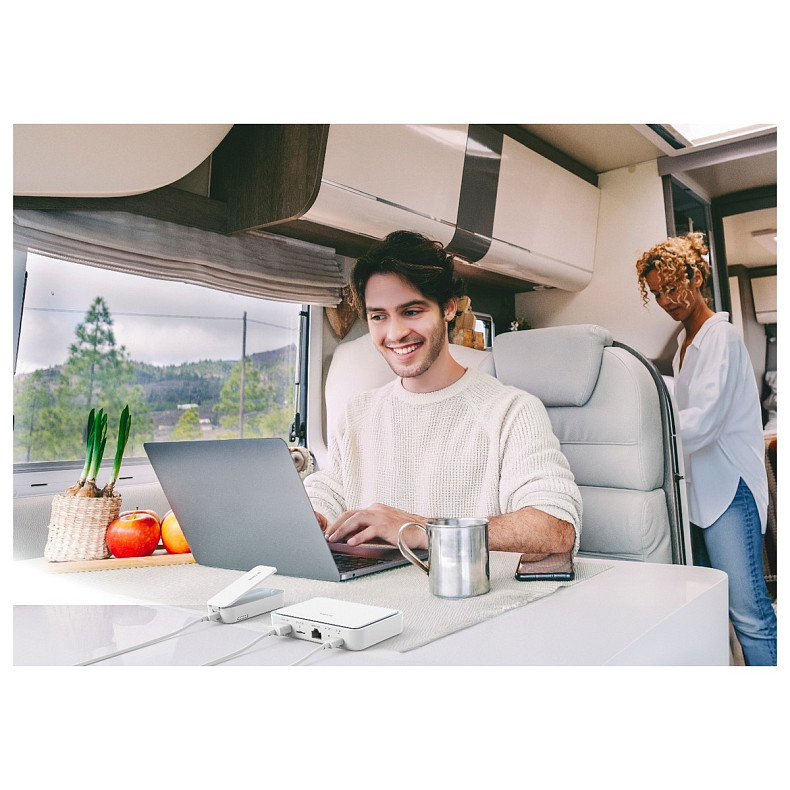 Мобільный Маршрутизатор D-Link DBR-330 AX3000, 5260mА*год