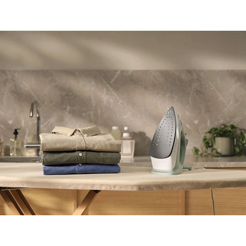 Утюг Electrolux E3SI1-2LG