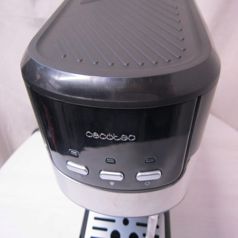 Кофеварка эспрессо CECOTEC Power Espresso 20 Pecan  -  Уценка