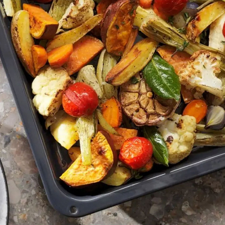 Духова шафа електрична Electrolux EVM8E08X