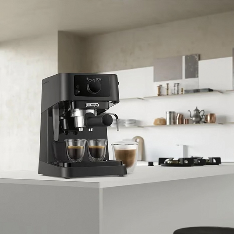 Ріжкова кавоварка DeLonghi EC 235 BK