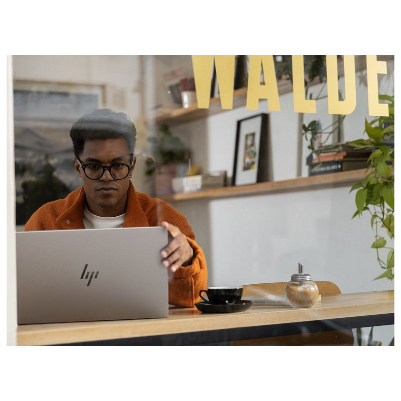 Ноутбук HP OmniBook 7 17-dc0001ru 17.3" FHD IPS Touch, Intel U7-258V, 32GB, F1TB, UMA, Win11, серебро