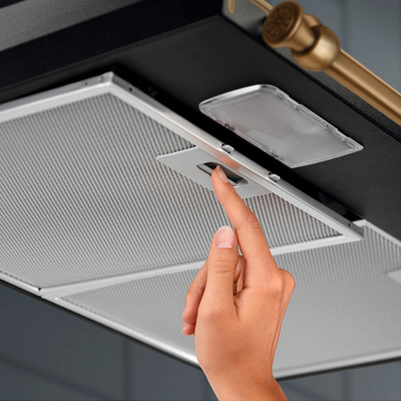 Купольна витяжка Electrolux EFC226R