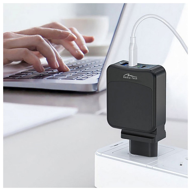 Зарядное устройство 2xUSB-C PD 65W, USB QC 3.0, черный Media-Tech