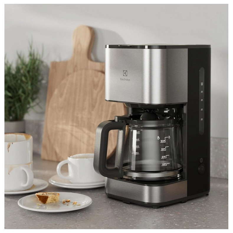 Кофеварка капельная Electrolux E3CM1-3ST