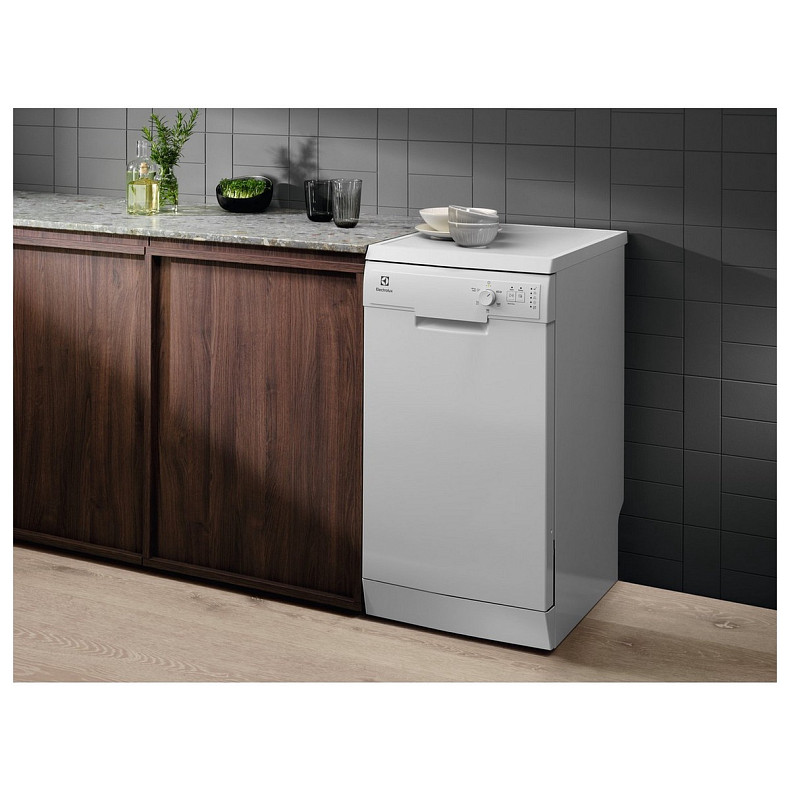 Посудомийна машина Electrolux ESA12110SW