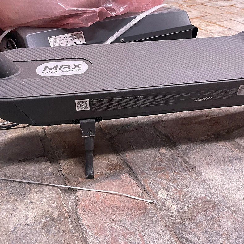 Електросамокат Xiaomi Electric Scooter 5 Max (BHR9615GL) - Б/У