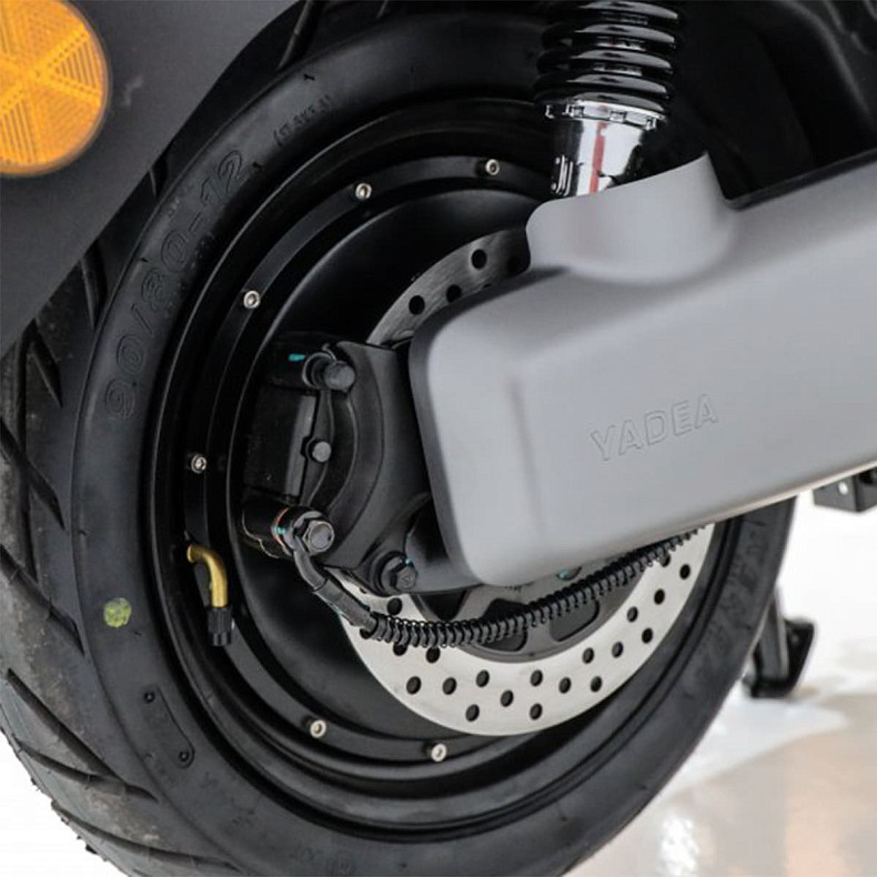 Електроскутер YADEA E8S 2000W gray