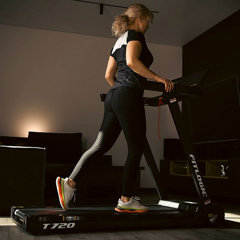 Беговая дорожка FitLogic T720