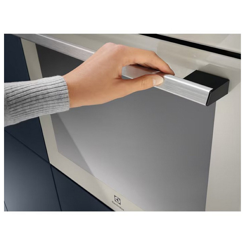 Духовой шкаф электрический встраиваемый Electrolux LOE7F31S