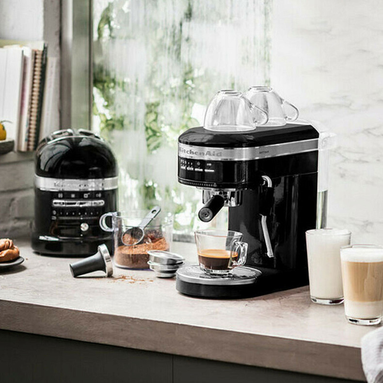 Тостер KitchenAid Artisan 5KMT2204EOB черный