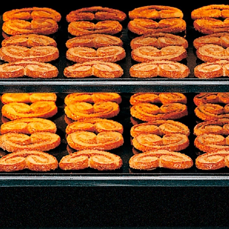 Плита газовая ZANUSSI ZCK67211BA