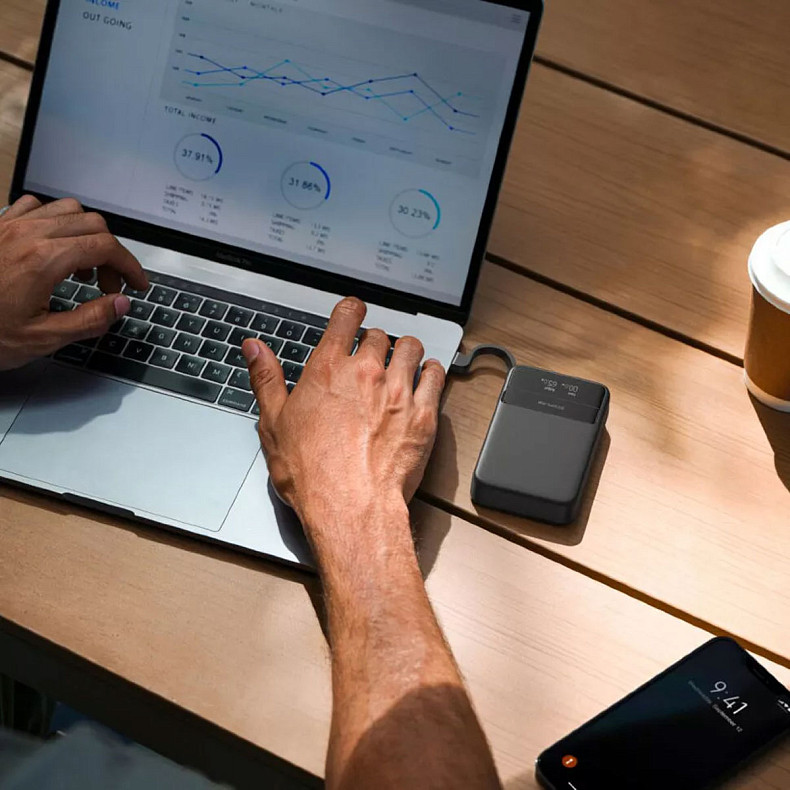 Повербанк EcoFLow RAPID Magnetic Power Bank 5000 Black