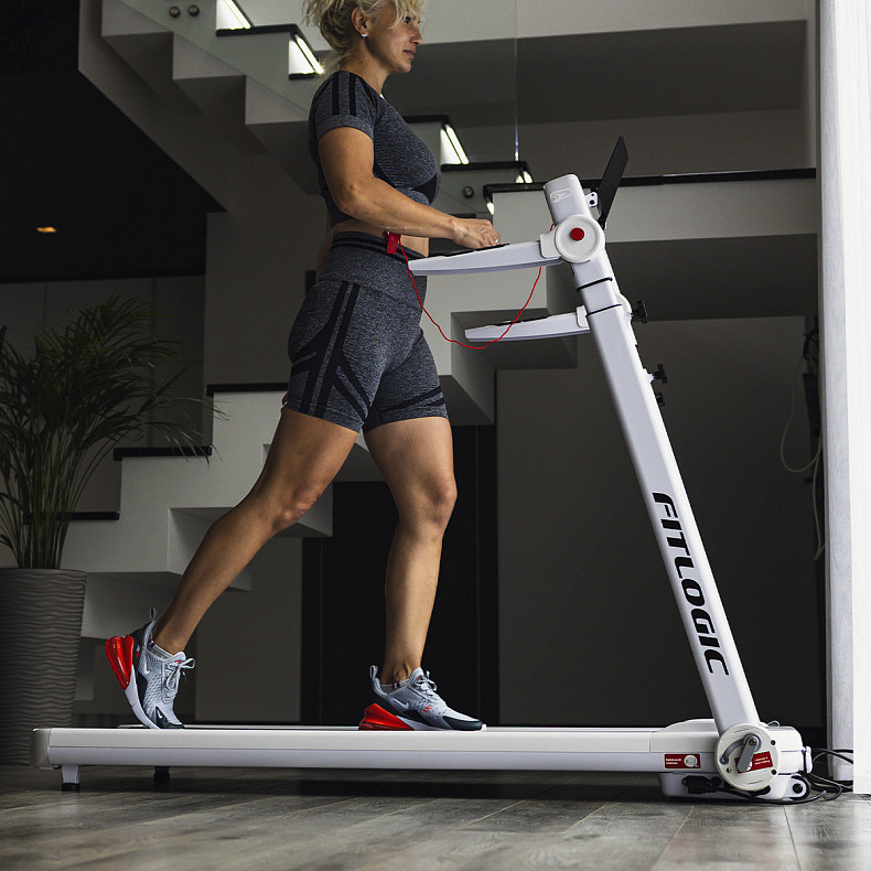 Бігова доріжка FitLogic T116W