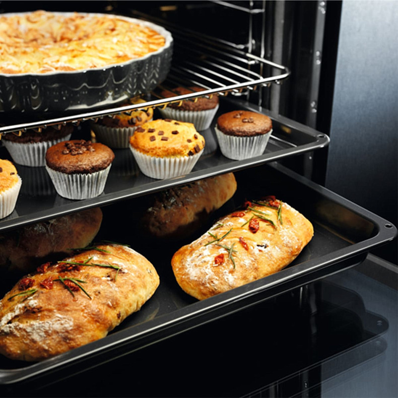 Духова шафа електрична Electrolux EOF5C50BZ