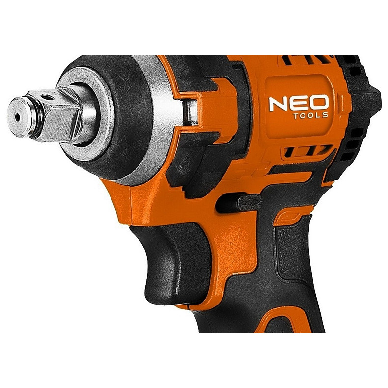 Шуруповерт Neo Tools 04-613, АКБ