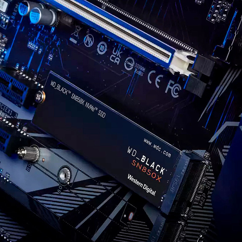 SSD диск WD Black SN850X M.2 2TB PCIe 4.0 (WDS200T2X0E)