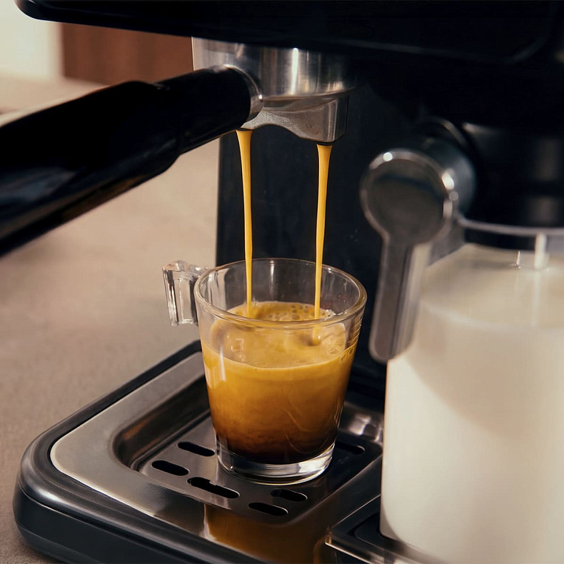 Кофеварка рожковая CECOTEC Power Espresso Touch ColdBrew Latte
