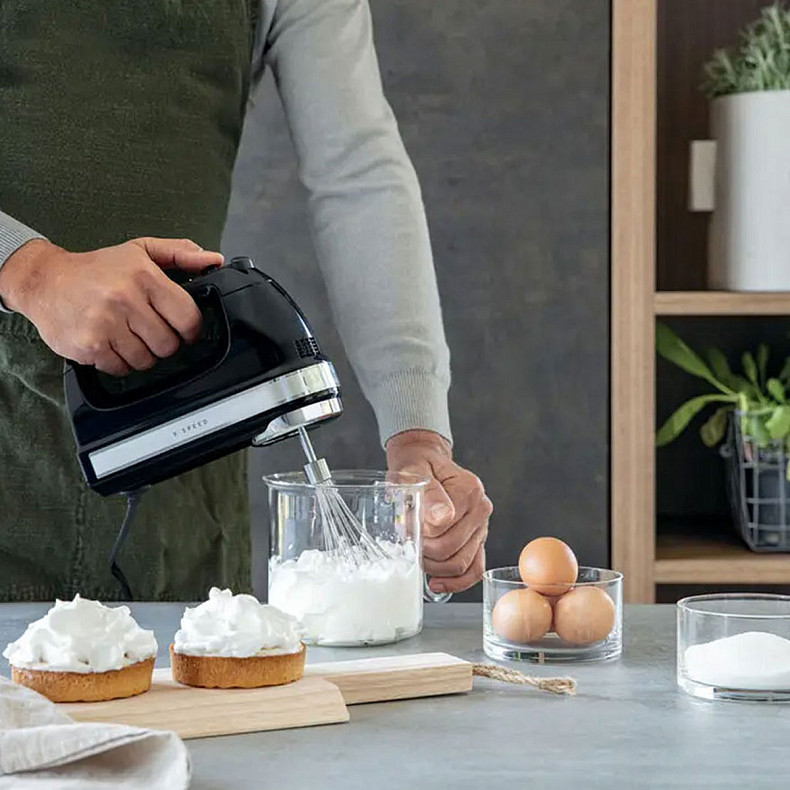 Миксер KitchenAid 5KHM9212EOB ручной 9 скоростей черный