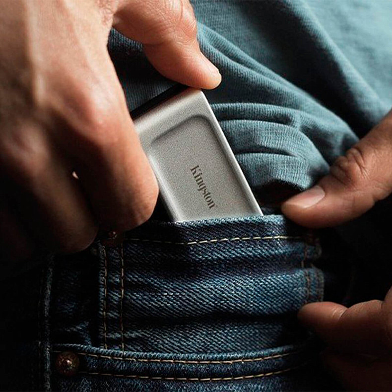 SSD диск Portable USB 4.0ТB Kingston XS2000 Silver (SXS2000/4000G)