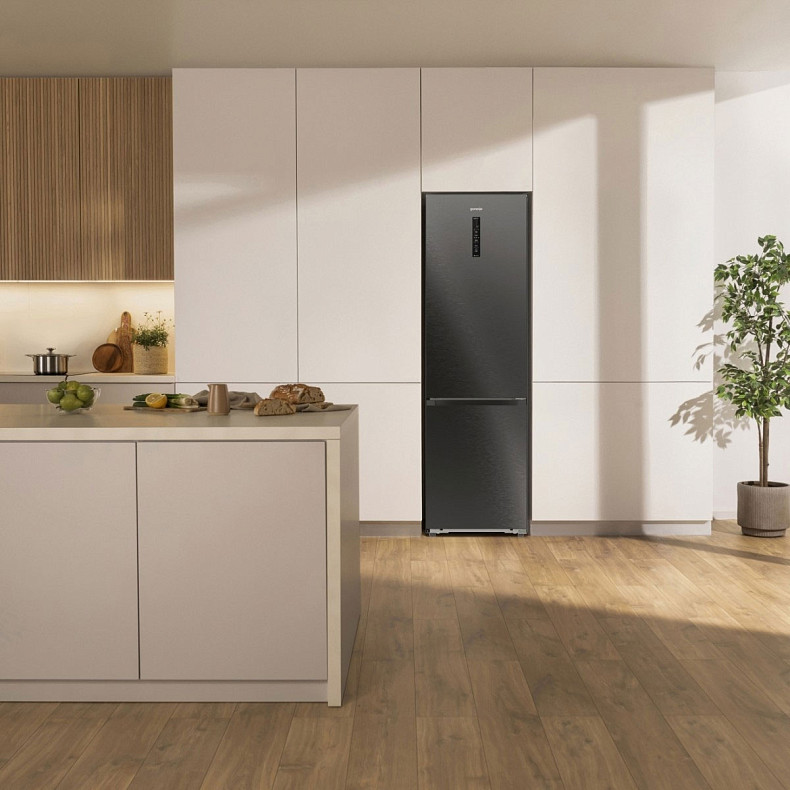 Холодильник комбінований Gorenje NRB620E61BX4WFE