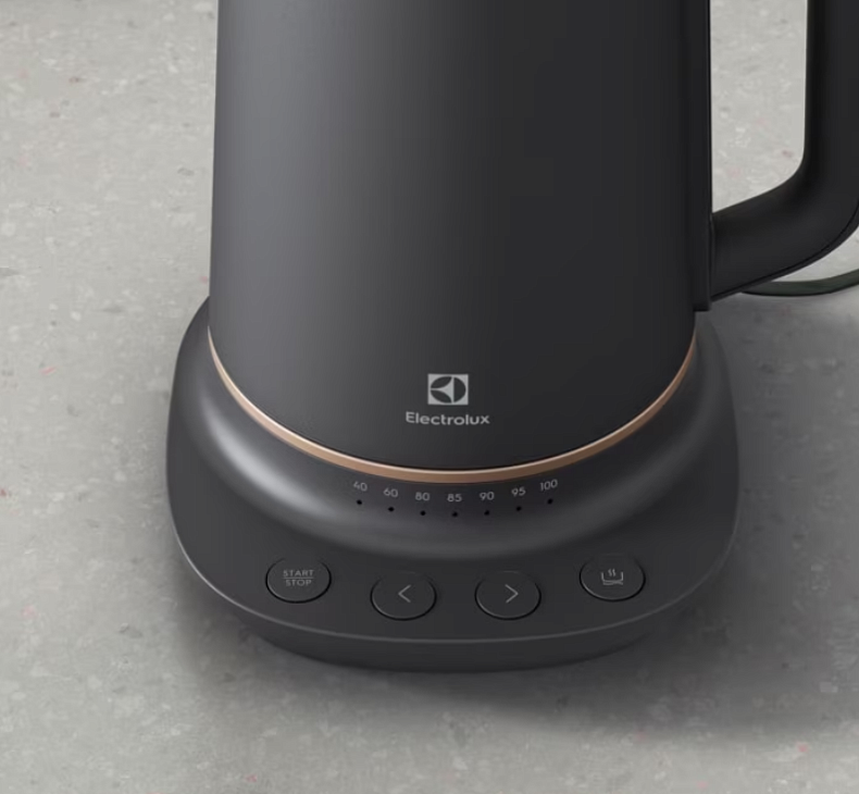 Чайник Electrolux E7K1-6BP