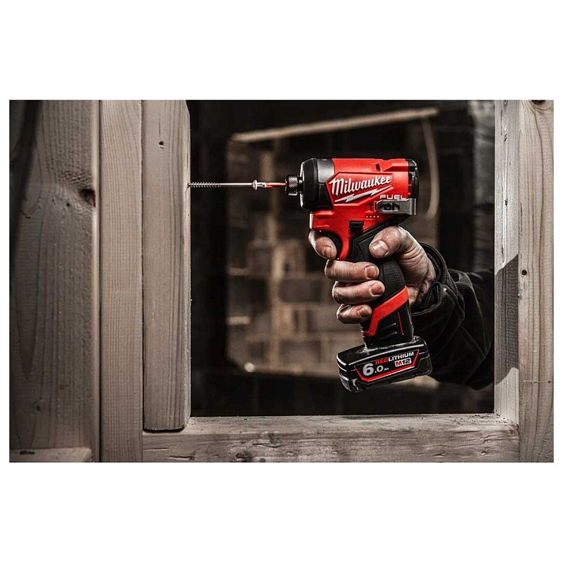 Шуруповерт ударный Milwaukee M12 FID2-0 12В