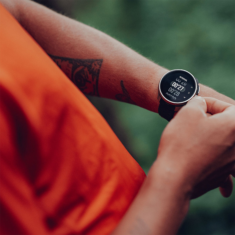 Часы SUUNTO RACE TITANIUM CHARCOAL (ss050932000)