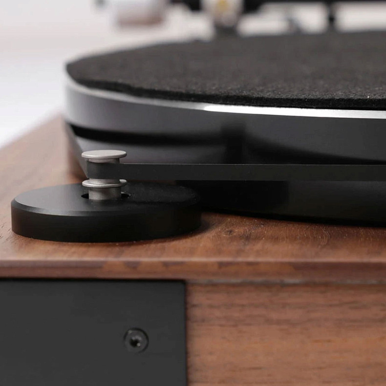 Програвачі вінілу Hi-Fi ELAC Miracord 80 Walnut Oiled