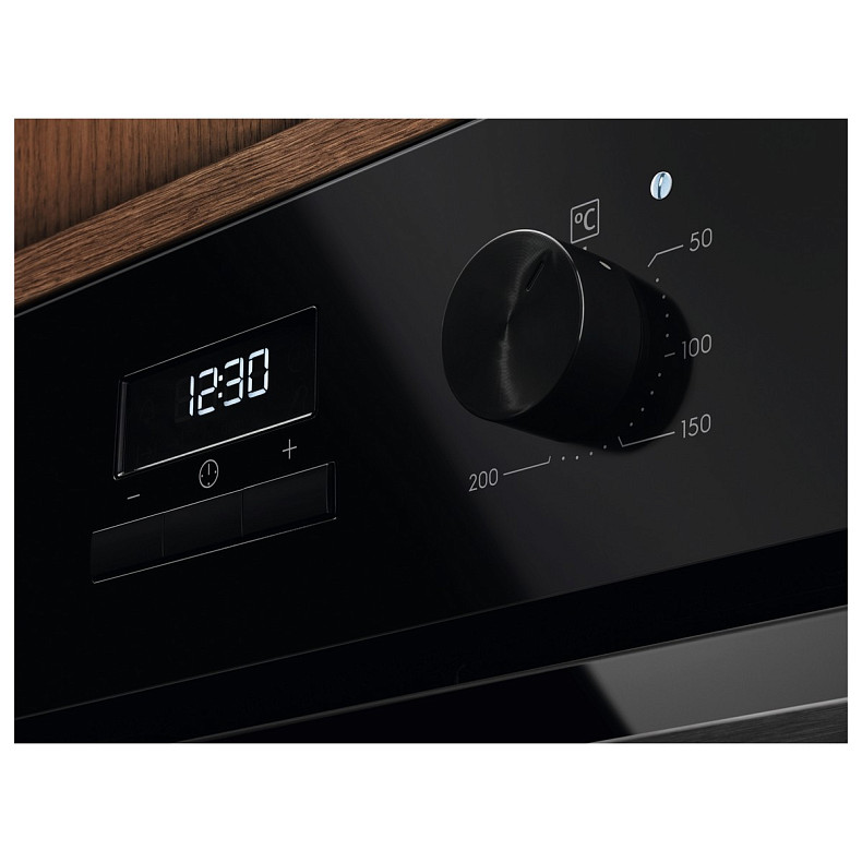 Духова шафа Electrolux LOH3H00BK