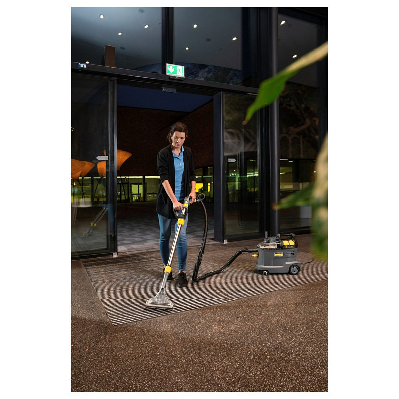 Пылесос для сухой уборки KARCHER HOME & GARDEN 1.100-241.0